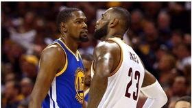 湖人球员爆料视频最新版,球员最新动态揭秘,揭秘球队内部矛盾与冲突!”  第1张 湖人球员爆料视频最新版,球员最新动态揭秘,揭秘球队内部矛盾与冲突!”  第1张